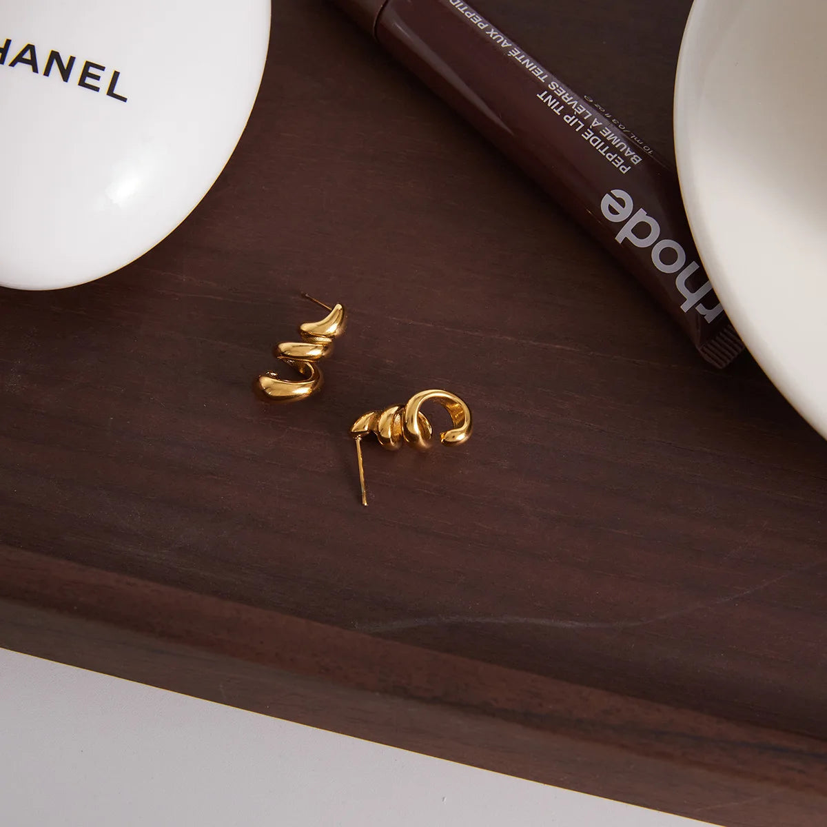 Pendientes Espiral Chapado en Oro 18k