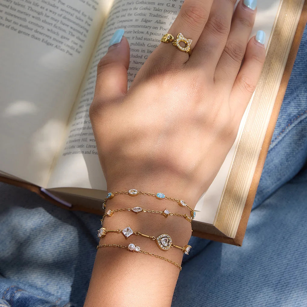 Pulsera Elegante fina en Chapado Oro 18k Circonitas /Azules