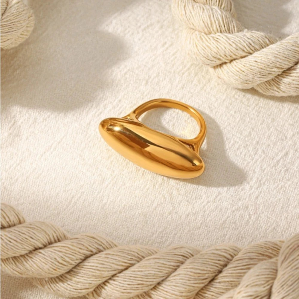 Anillo Geometrico Ovalado Chapado en Oro 18k