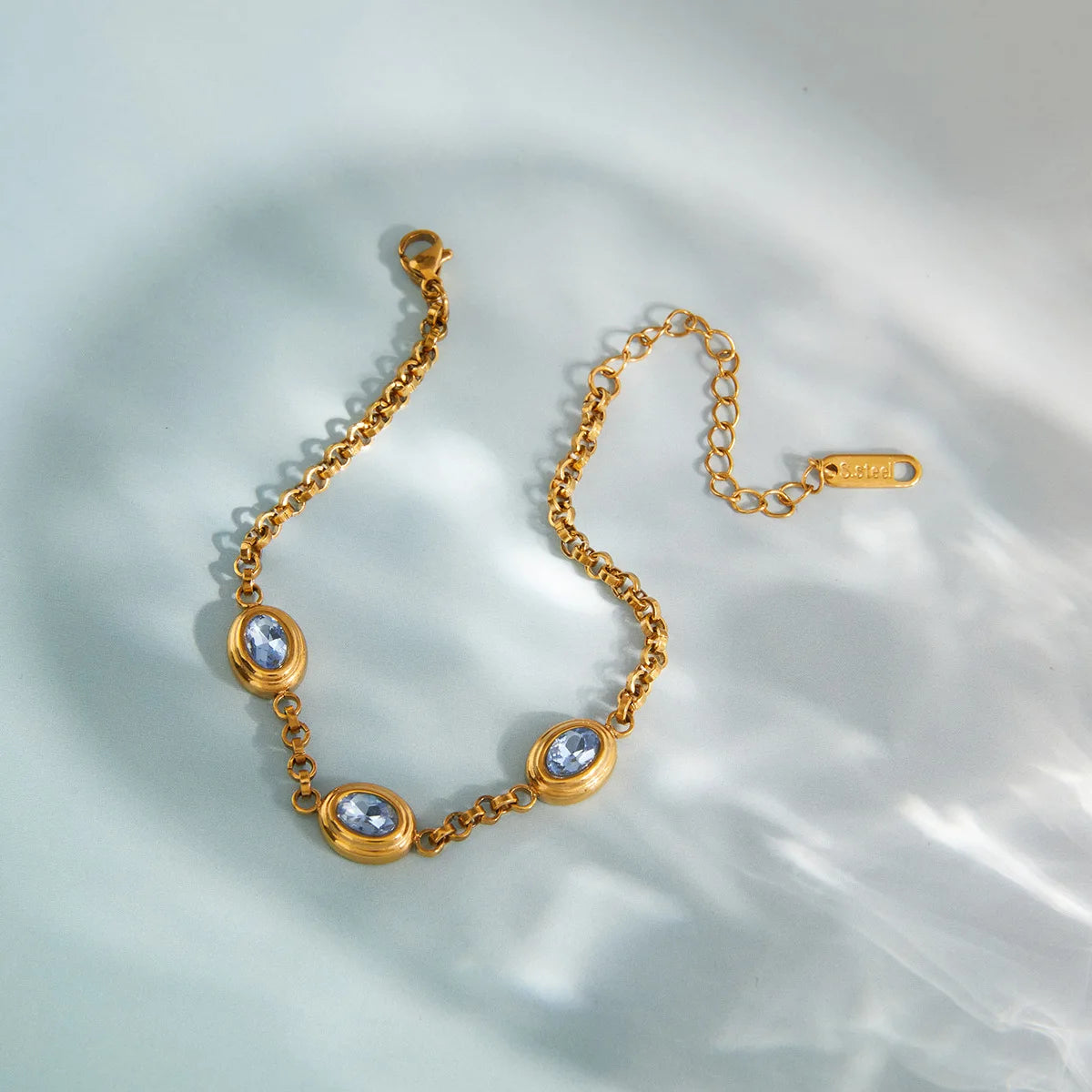 Pulseera Circonitas / Azules Chapado en Oro 18k