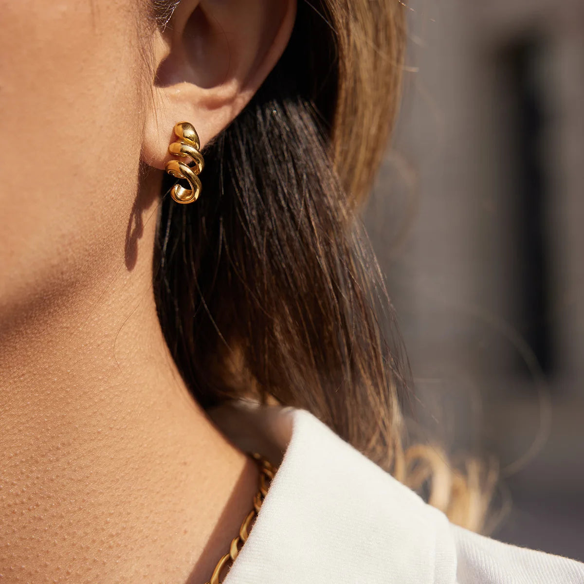Pendientes Espiral Chapado en Oro 18k