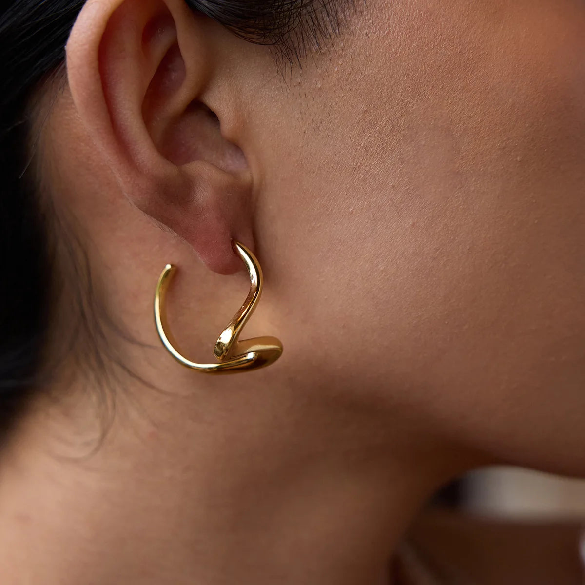Pendiente Geometrico Chapado Oro 18k