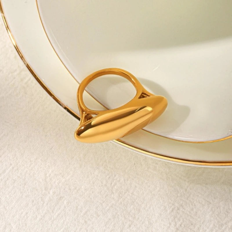 Anillo Geometrico Ovalado Chapado en Oro 18k