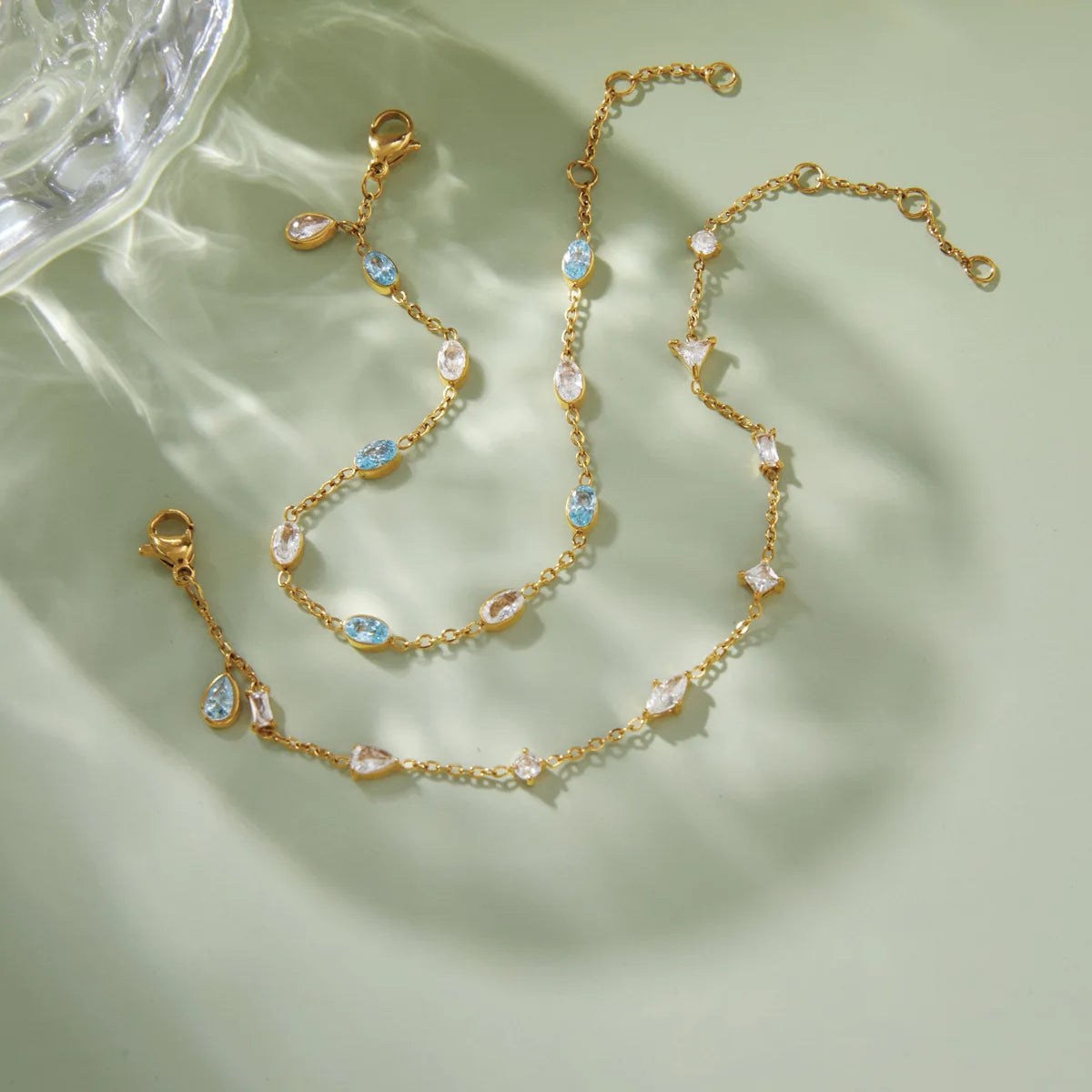 Pulsera Elegante fina en Chapado Oro 18k Circonitas /Azules