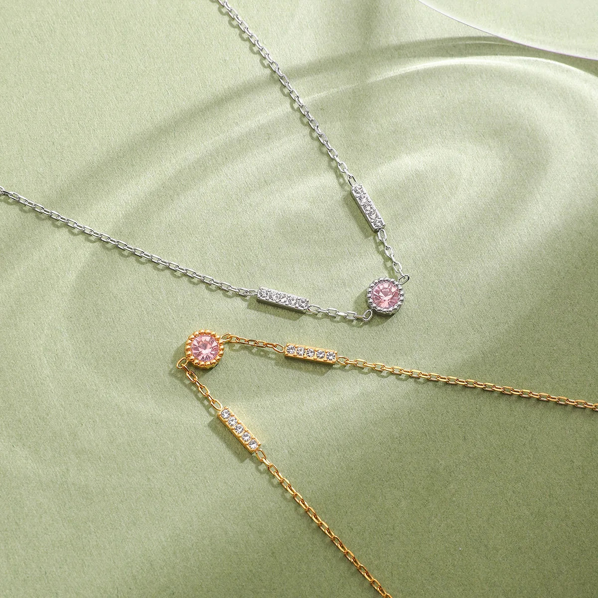Pulsera de Circonita Rosa Chapado en Oro 18k y Stail Steel